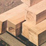 Pourquoi construire en bois coûte moins cher ?
