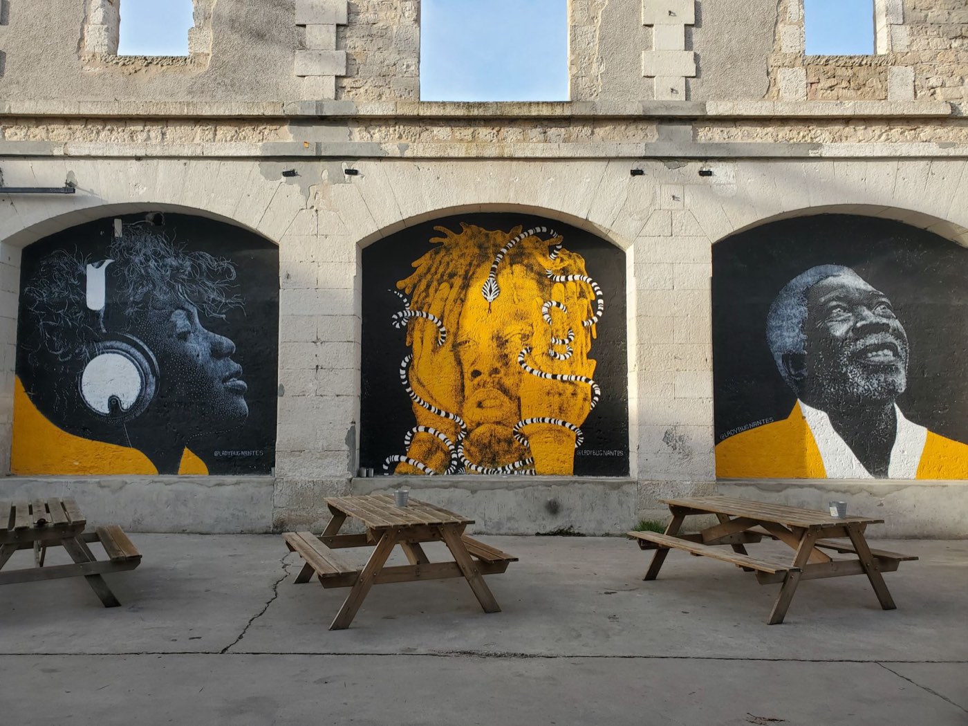 Quand repeindre un mur : guide pratique et choix de peinture