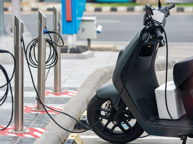 L&rsquo;impact de la charge rapide DC de niveau 3 sur les motos électriques