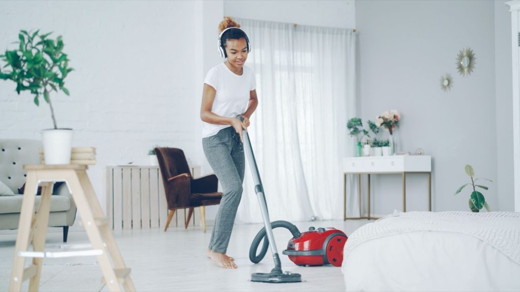 Comparatif aspirateurs sans sac pour nettoyer les sols