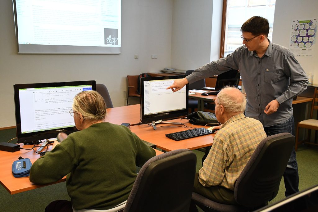 Cours informatique senior : tarif réel et crédit d’impôt