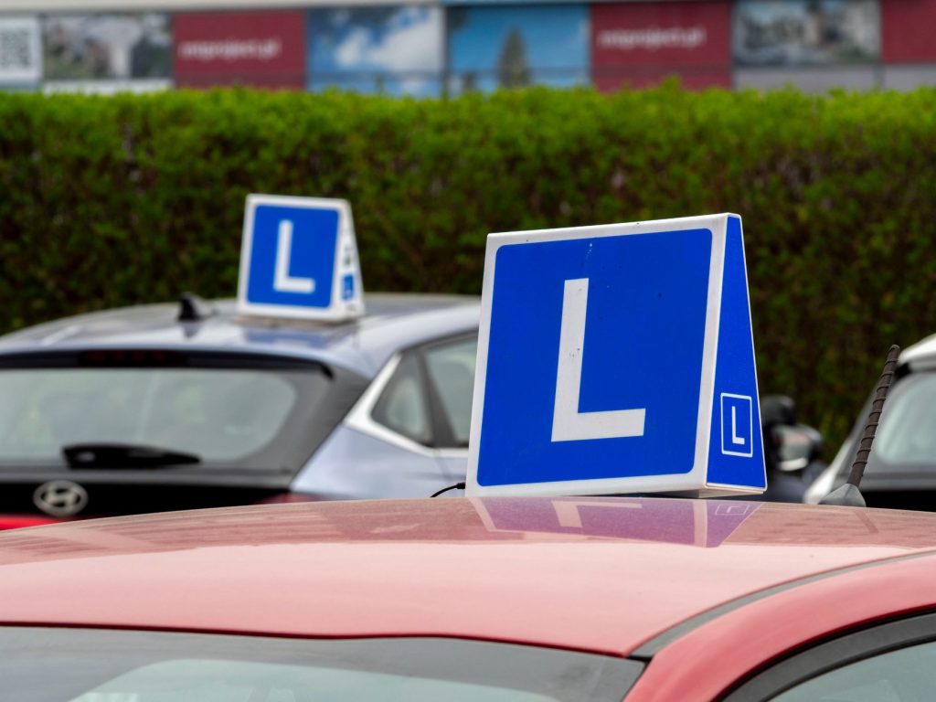Dès maintenant, le permis de conduire coûte jusqu&rsquo;à 200 euros de plus